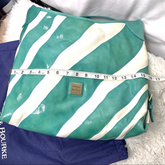 Dooney & Bourke Bag/Tote - Picture 12 of 13